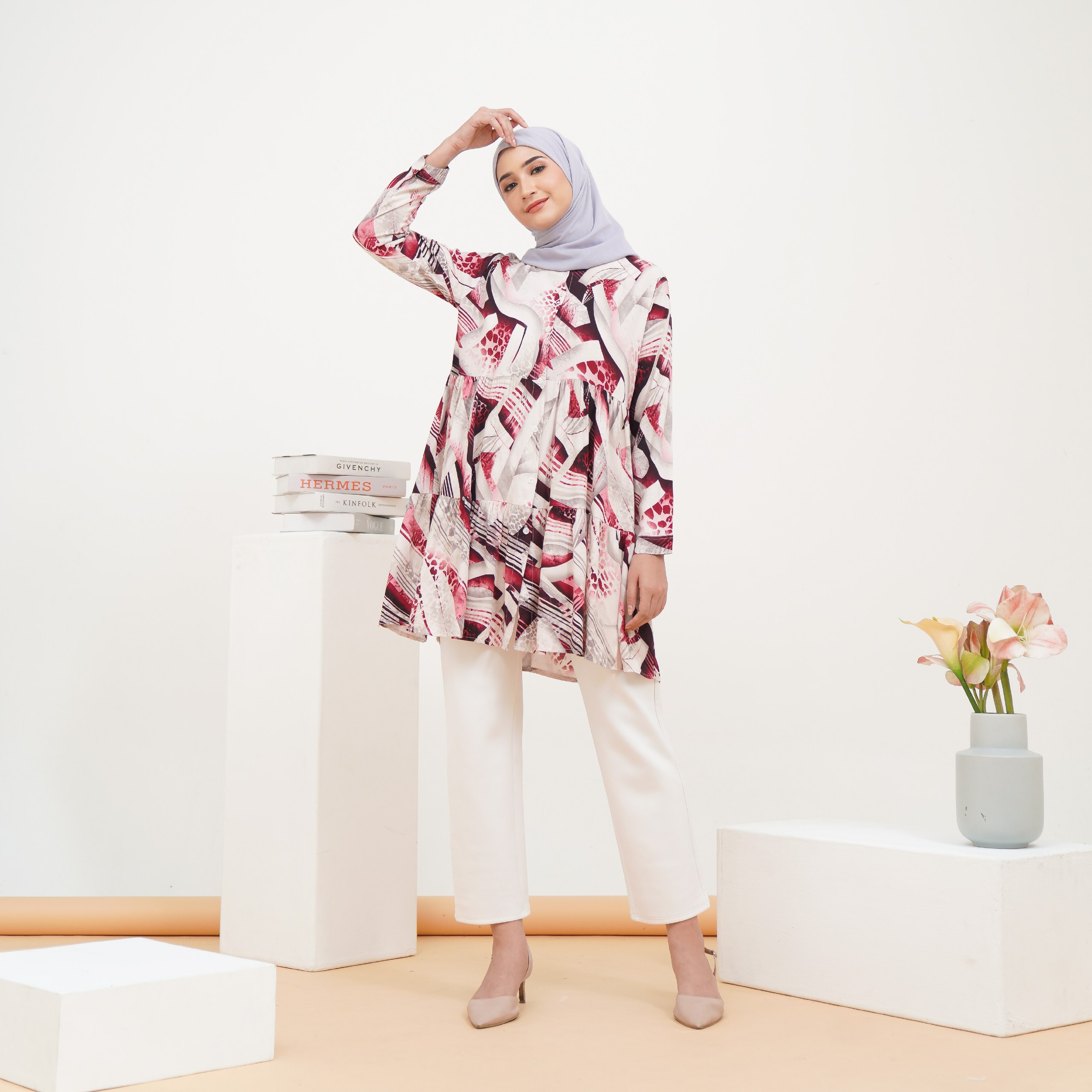 abstrak maroon (3)