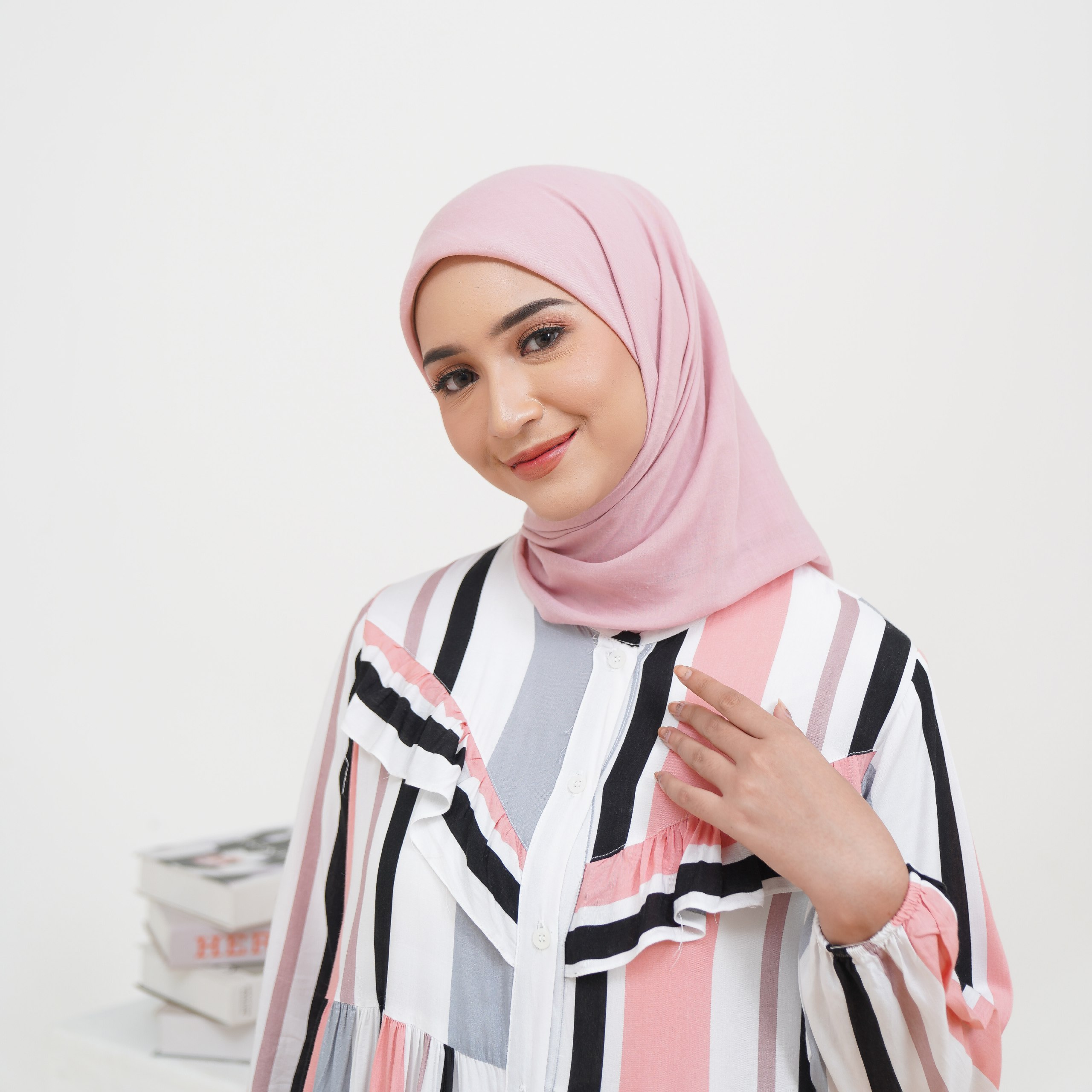 salur peach black (1)